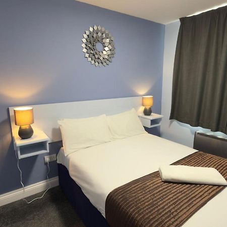 The Terrace Lodge Hotel Yeovil Exterior photo