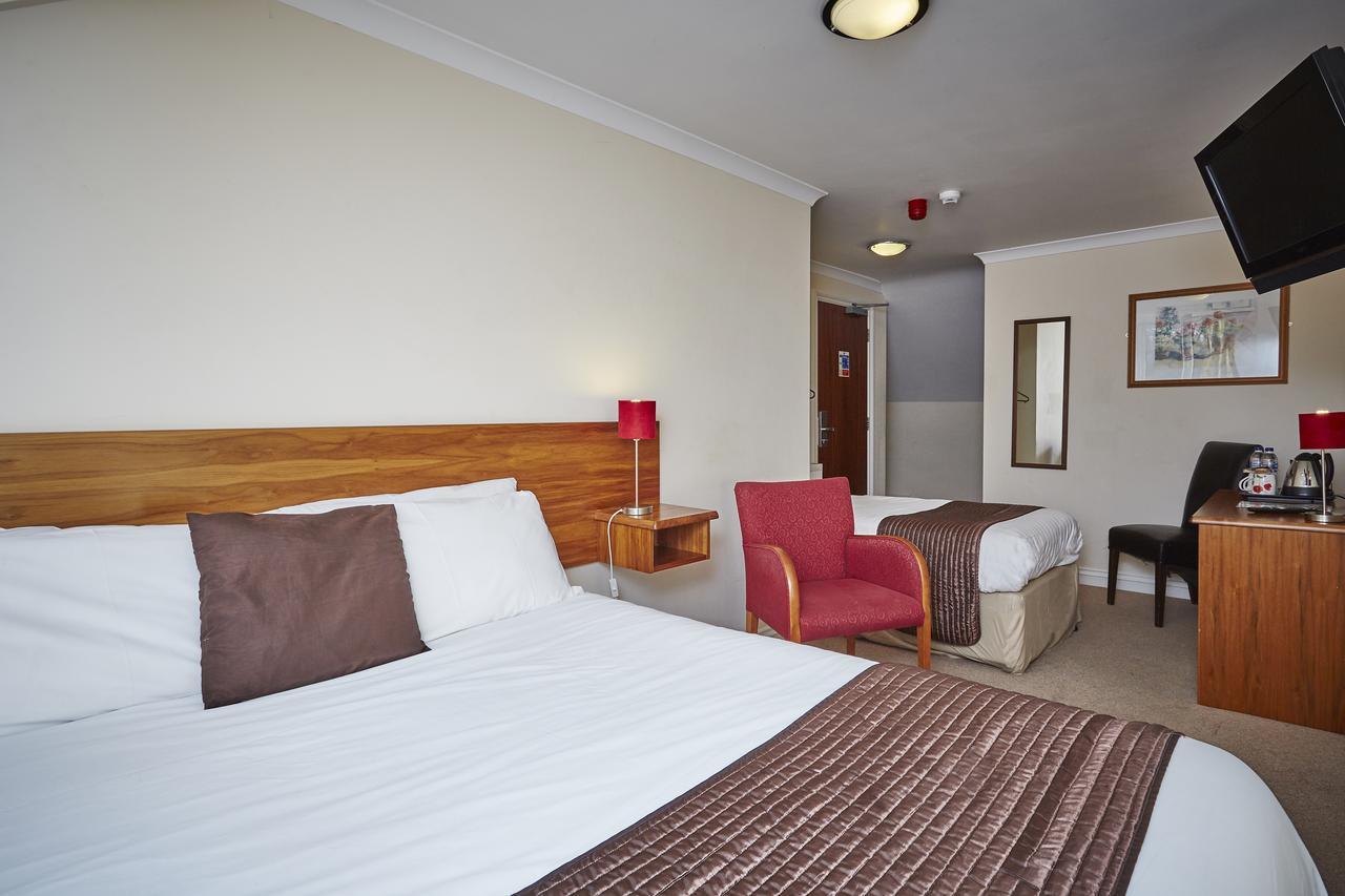 The Terrace Lodge Hotel Yeovil Exterior photo